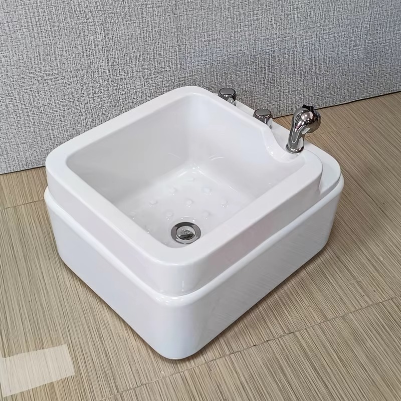 حوض استحمام كهربائي محمول للاس - مراجعة Spa & Wellness Zámeček Petrovice وسعره